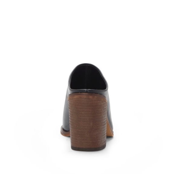 SHOES - Picture 9 of 16